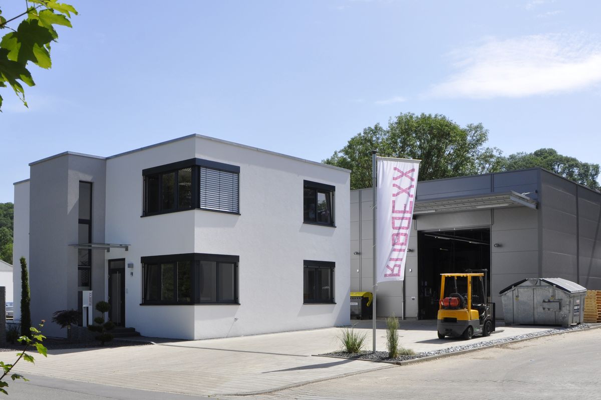 Neubau Wohn- und Geschäftshaus