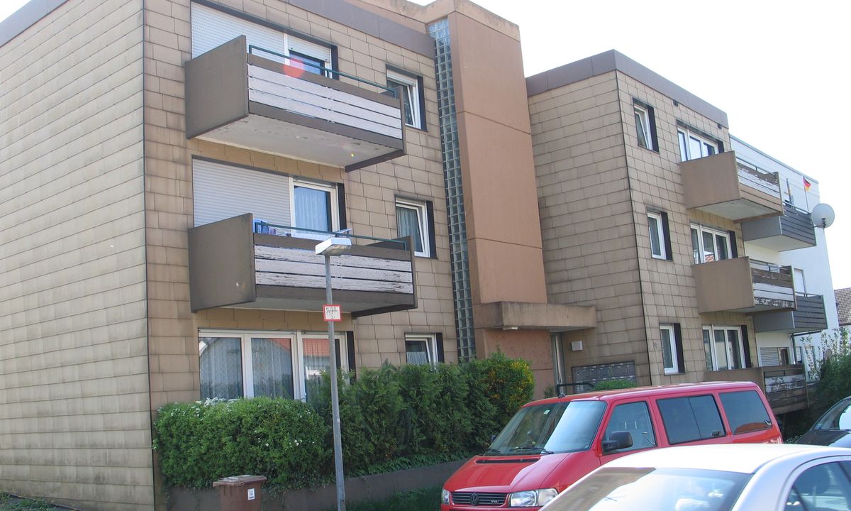 Mehrfamilienhaus Sanierung – vorher