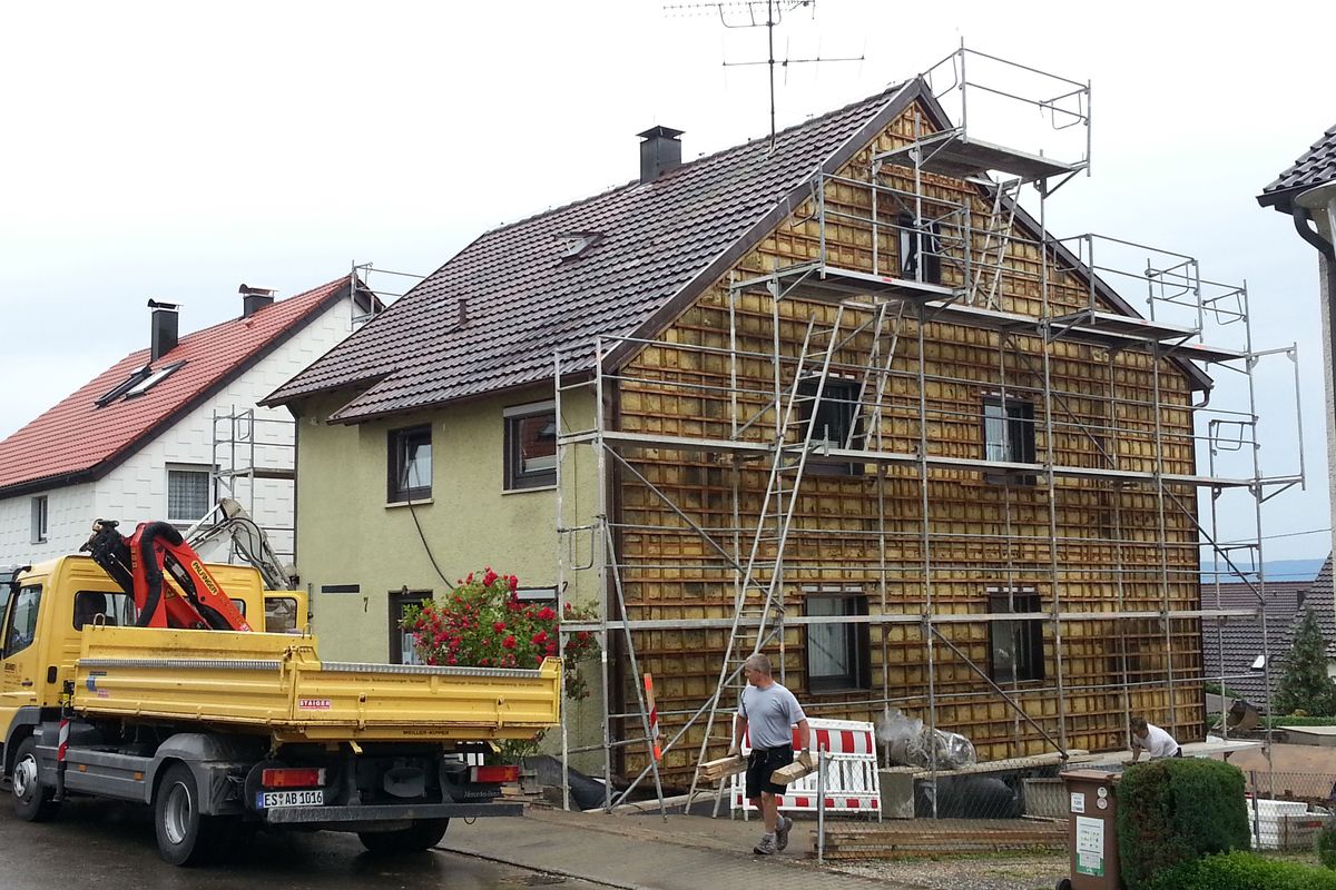 Zweifamilienhaus während des Umbaus